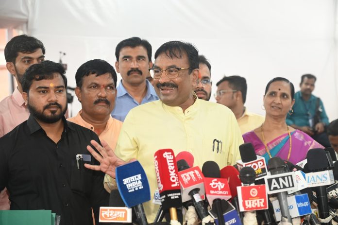 MLA Sudhir Mungantiwar