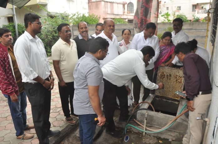 eac68d67-9a99-42f4-9107-50071278b659