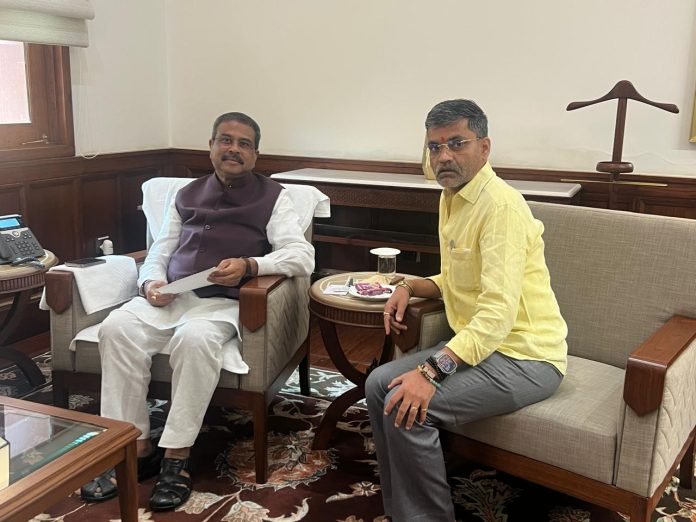 fdb7d48a-d3d3-425b-abdf-bc7c83abf632